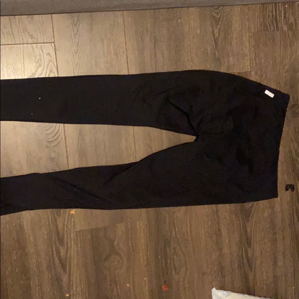M black high waisted Zella leggings